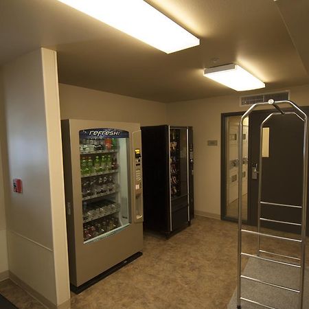 Woodspring Suites Уилистън Екстериор снимка