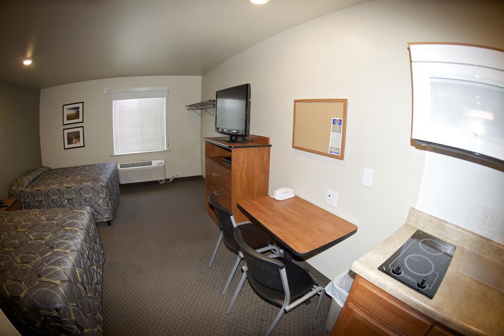 Woodspring Suites Уилистън Стая снимка