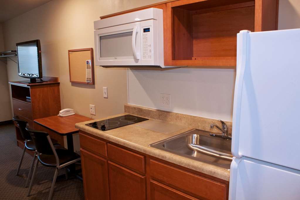 Woodspring Suites Уилистън Стая снимка