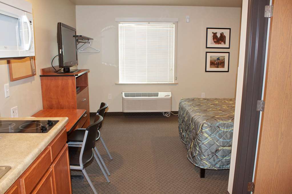 Woodspring Suites Уилистън Стая снимка