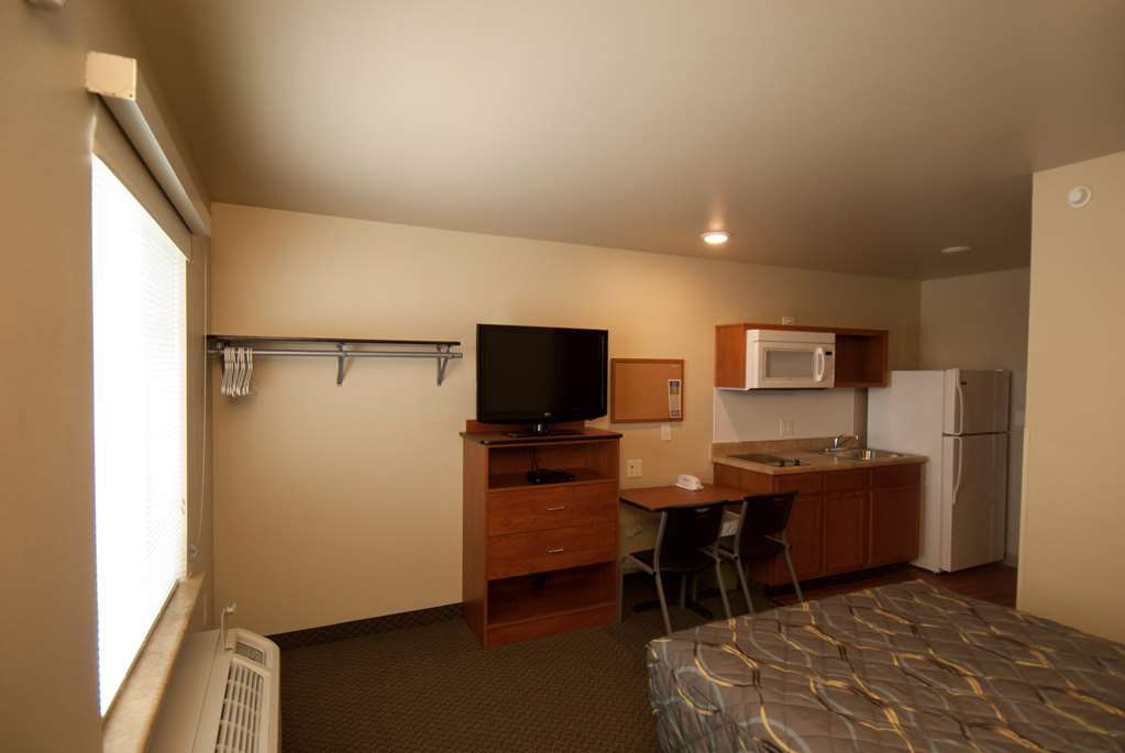 Woodspring Suites Уилистън Стая снимка