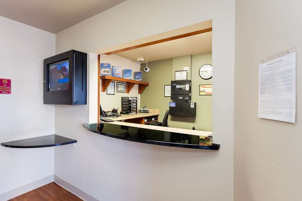 Woodspring Suites Уилистън Интериор снимка