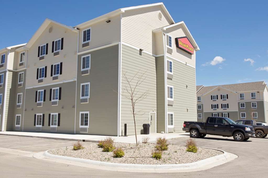 Woodspring Suites Уилистън Екстериор снимка