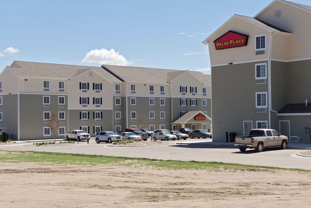 Woodspring Suites Уилистън Екстериор снимка