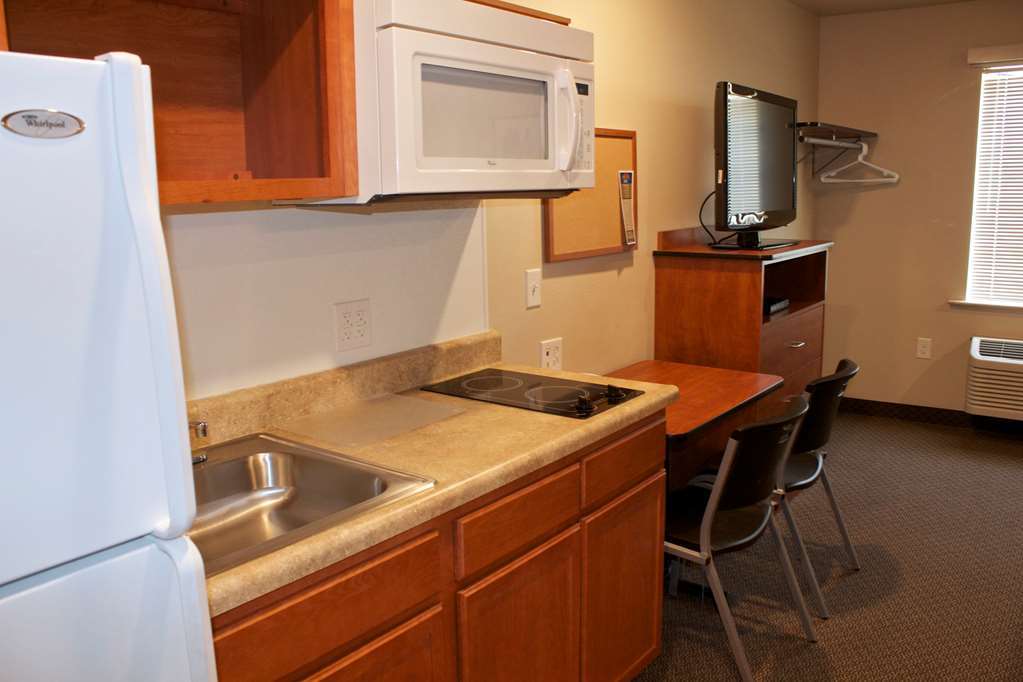 Woodspring Suites Уилистън Стая снимка