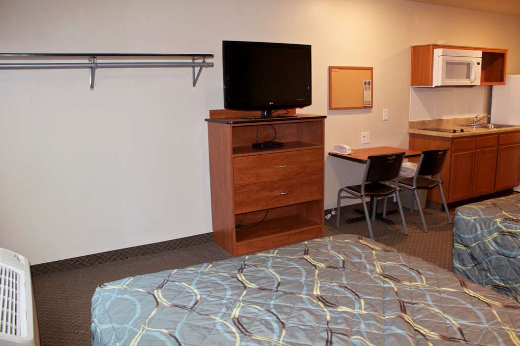 Woodspring Suites Уилистън Стая снимка