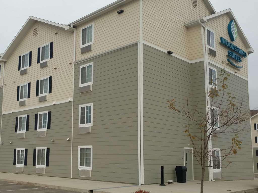 Woodspring Suites Уилистън Екстериор снимка